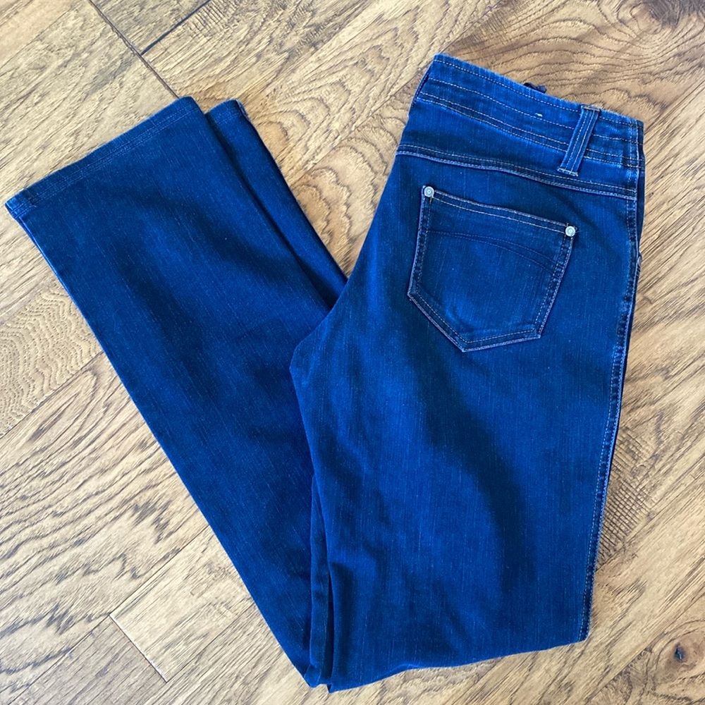 Women’s Kuhl Jeans. 6 Regular